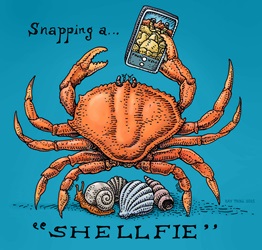 shelfie crab using cell phone to take selfie picture humor t-shirt